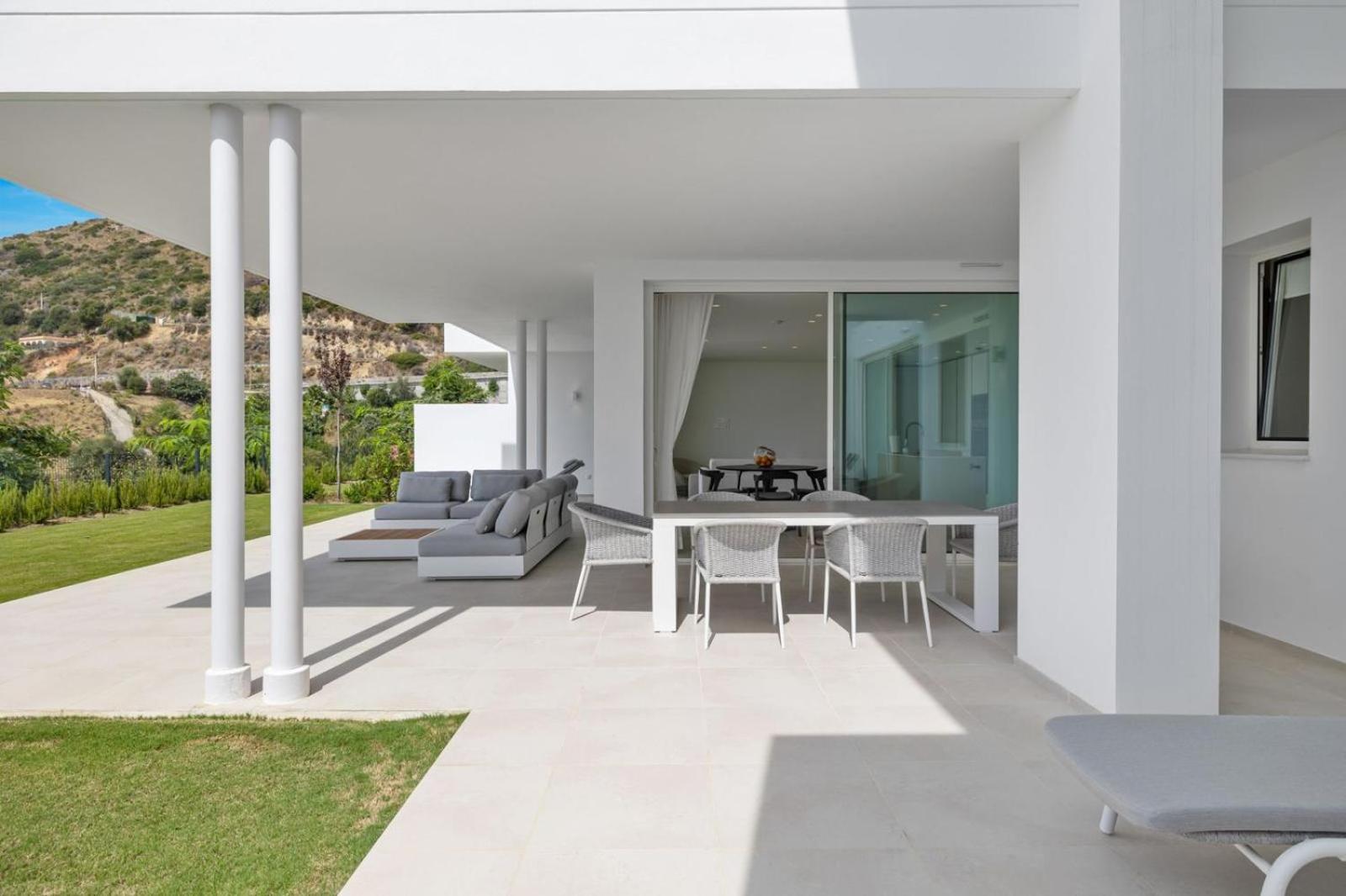 Apartment Hillside Flat With Pool In Palo Alto By Costarentals - Ref M49