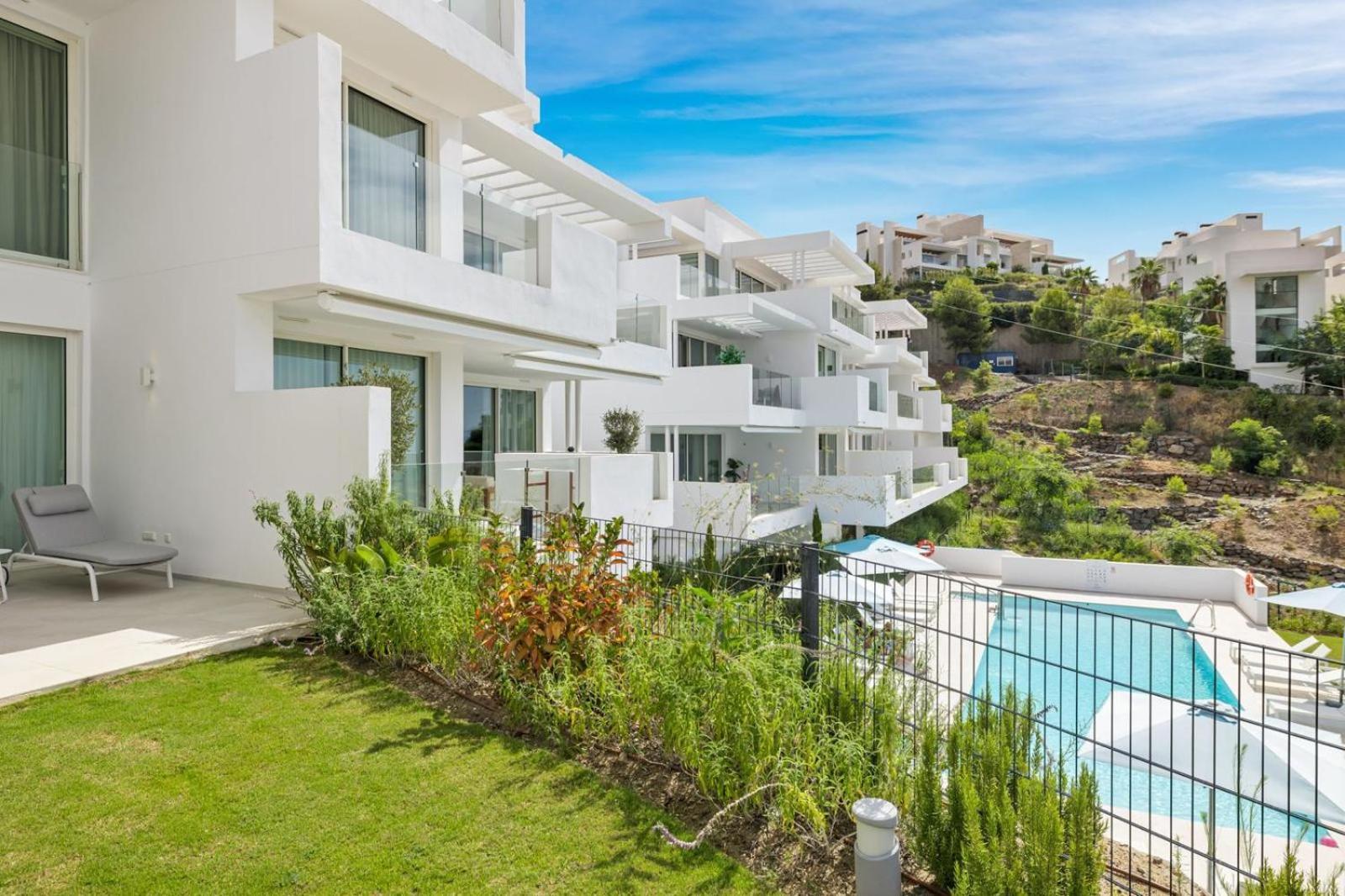 Hillside Flat With Pool In Palo Alto By Costarentals - Ref M49 Apartment *