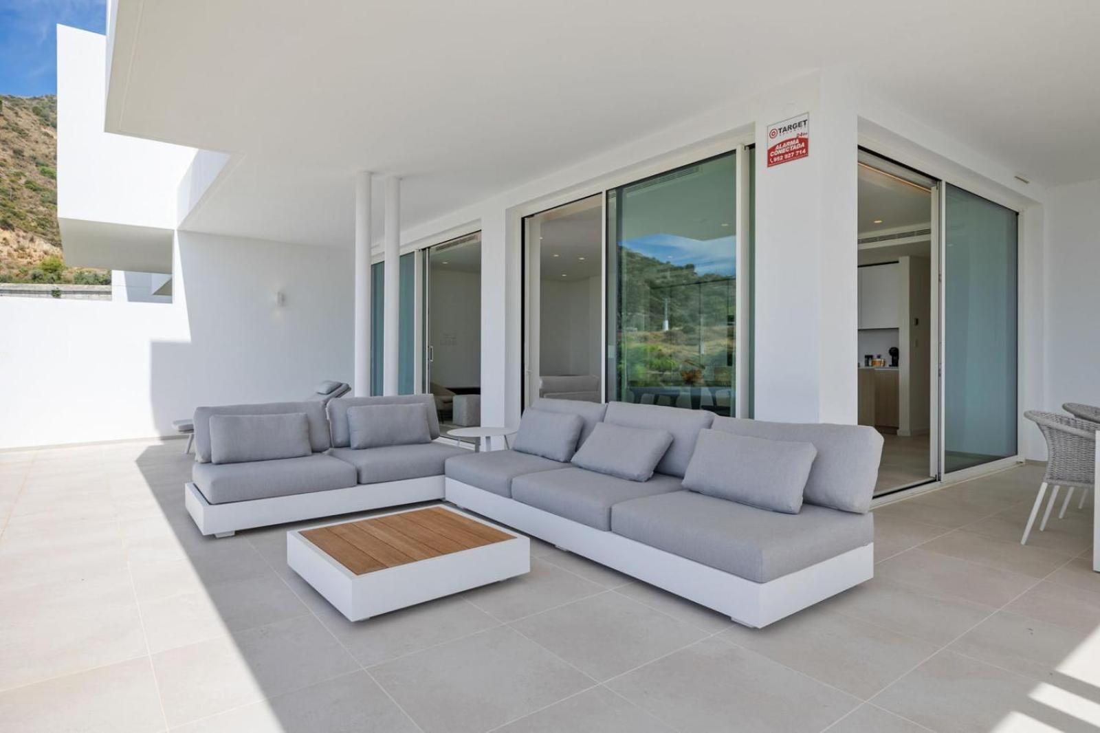 Hillside Flat With Pool In Palo Alto By Costarentals - Ref M49 Marbella