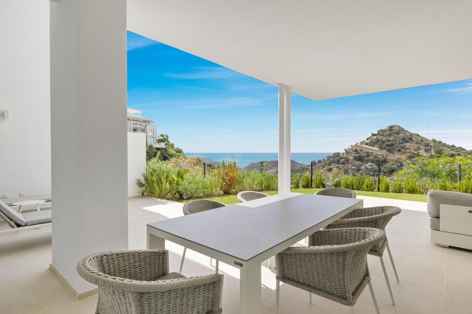 Hillside Flat With Pool In Palo Alto By Costarentals - Ref M49 * Marbella